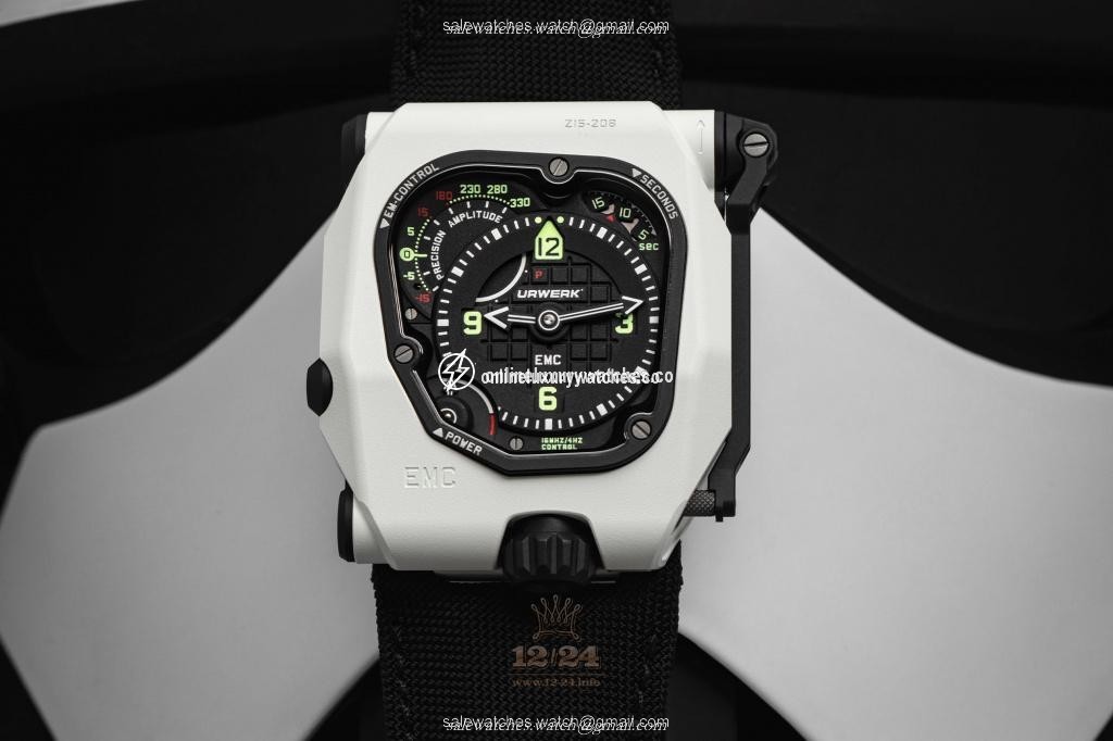 Urwerk EMC Time Hunter Watch stormtrooper 43 mm Ceramics Case Silver Dial