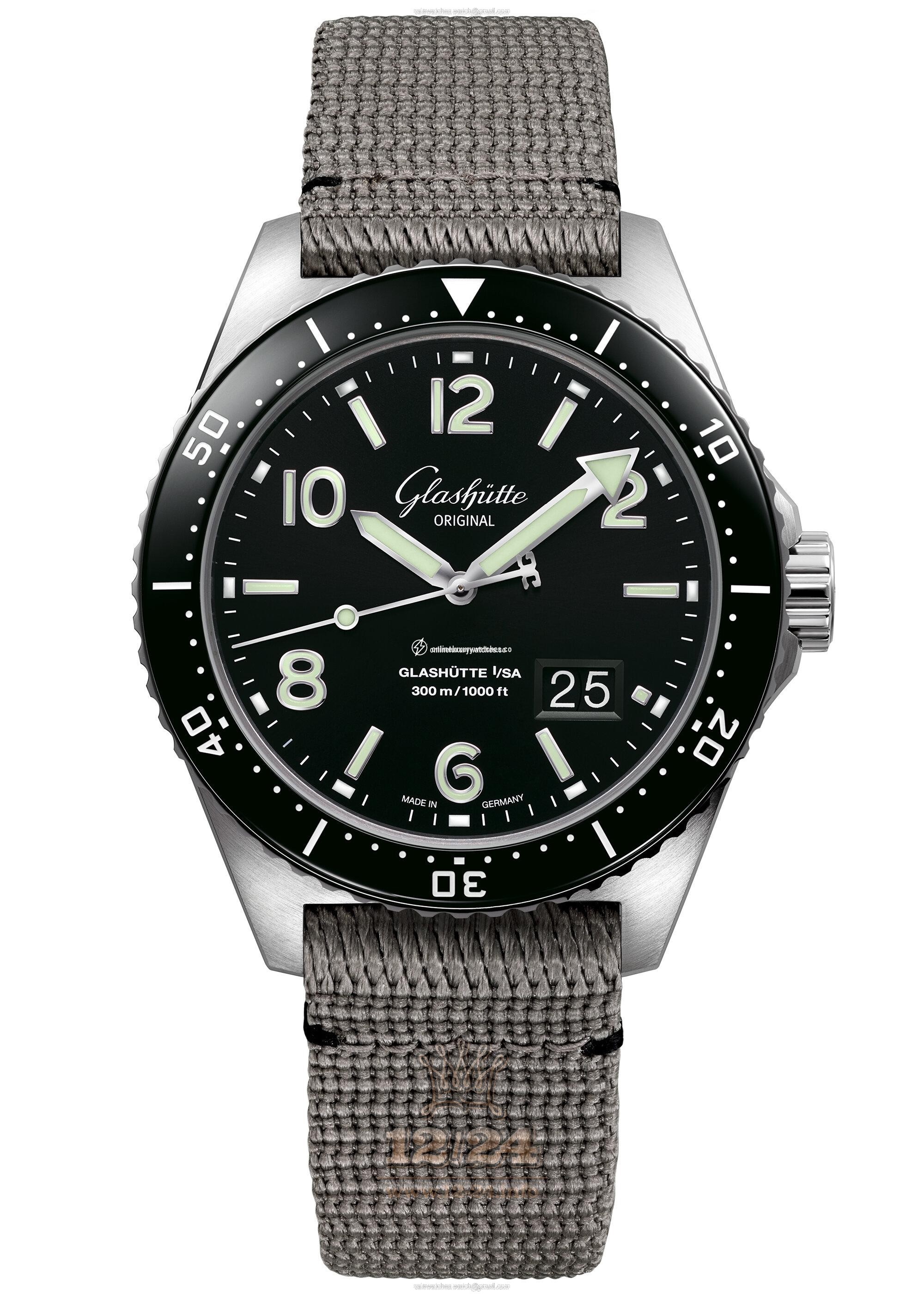 Glashutte Spezialist Watch 1-36-13-01-80-08 43 mm Stainless steel Case Black Dial