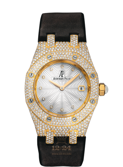 Audemars Piguet Royal Oak Watch 67605BA.ZZ.D080SU.01 33 mm Yellow gold Case White Dial